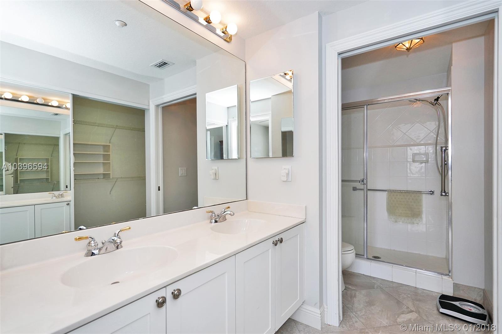 SOUTHAMPTON A CONDO - Residential Lease