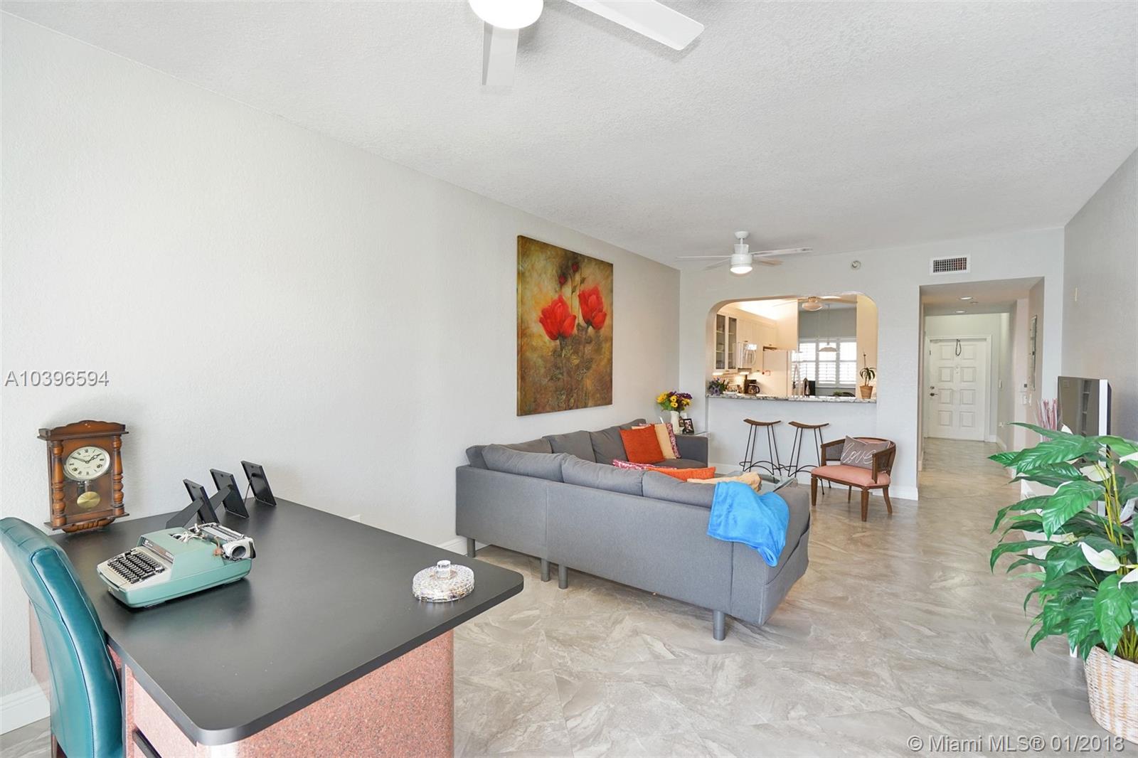 SOUTHAMPTON A CONDO - Residential Lease