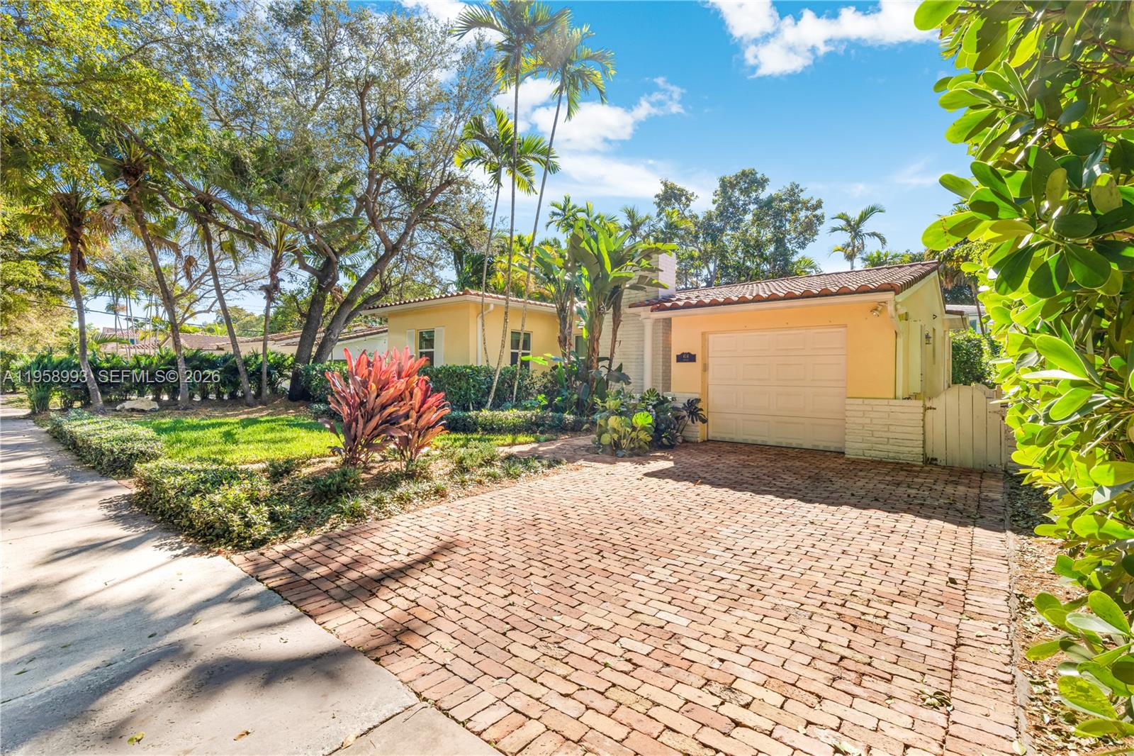 C GAB COUNTRY CLUB SEC 6 - Residential