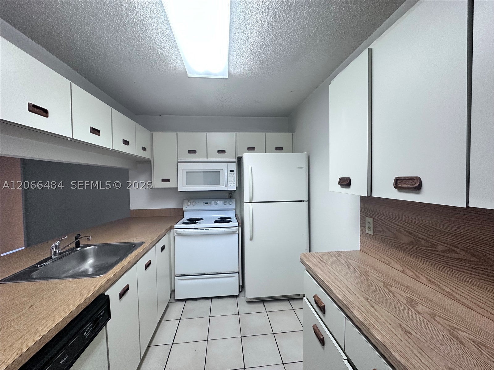 2740 W 63rd Pl 13-25