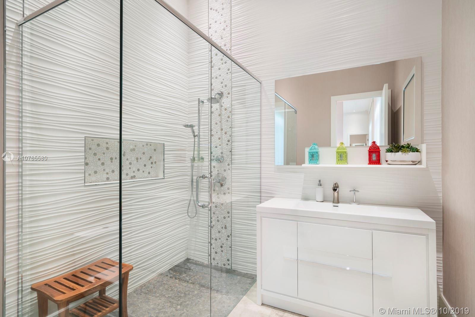 LAUDERDALE ISLES REAMEN P - Residential