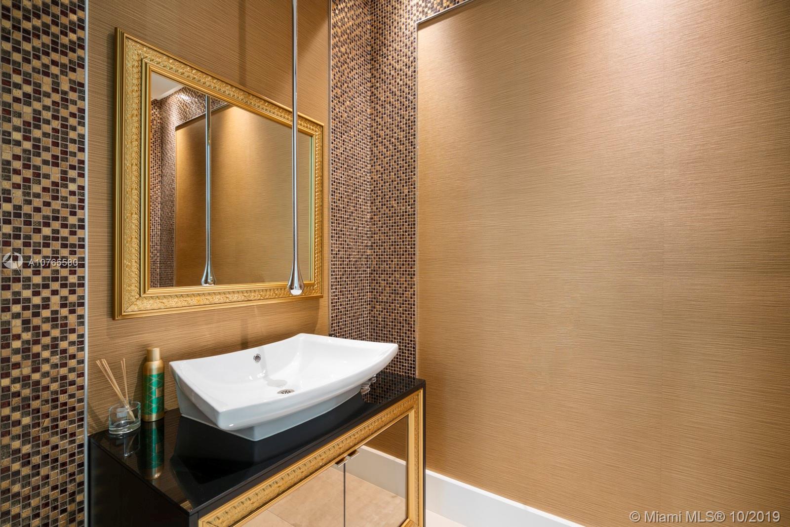 LAUDERDALE ISLES REAMEN P - Residential