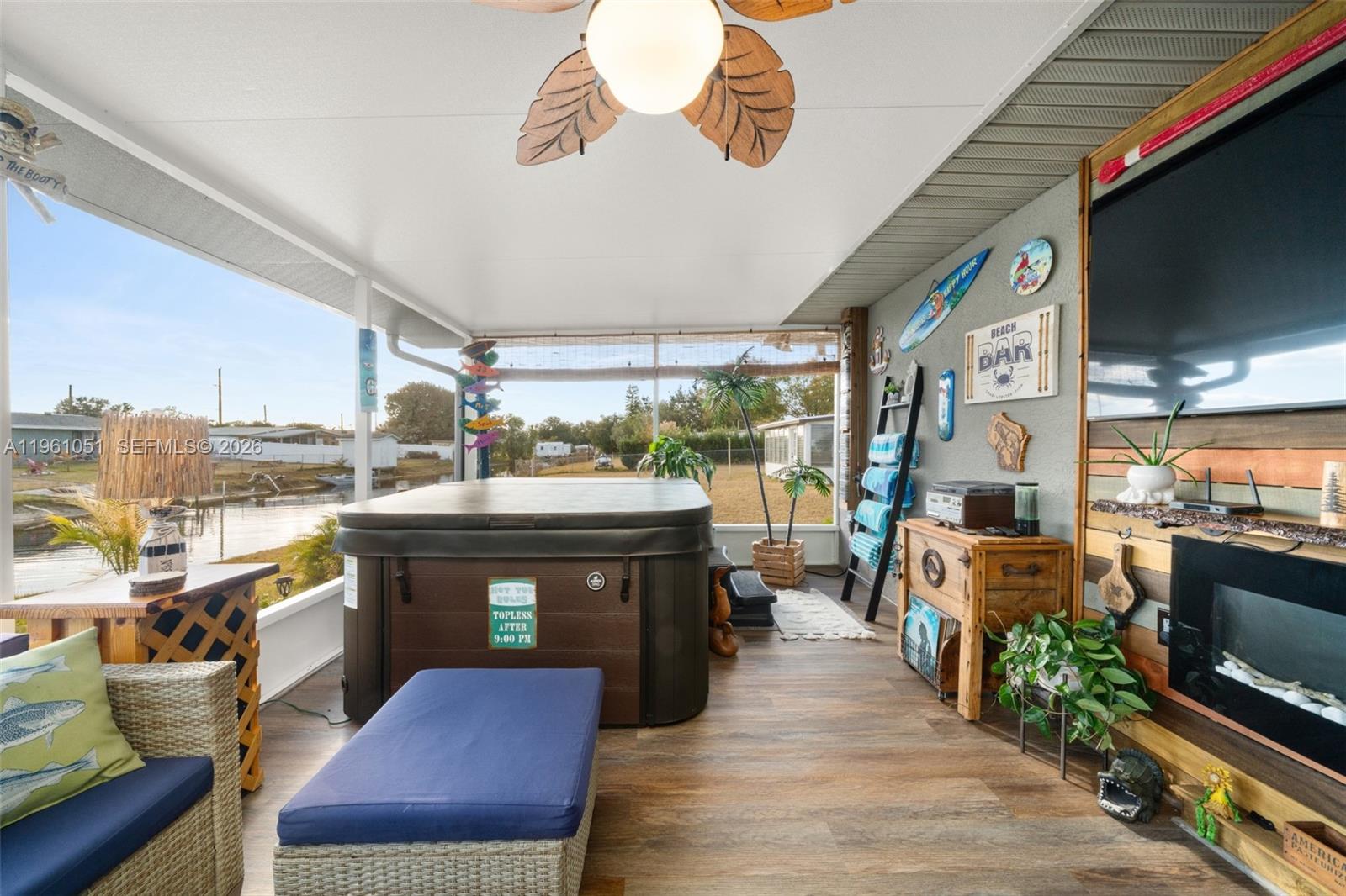 ERIN PARK CANALS - Residential