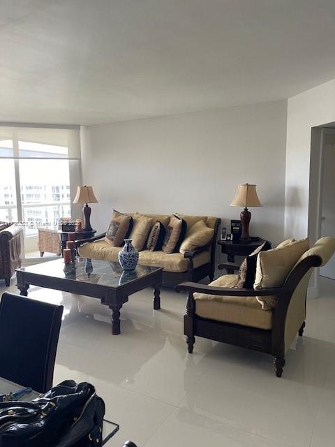 21055 Yacht Club Dr 3206