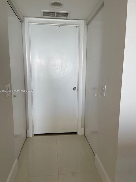 SOUTH TOWER AT THE POINT - Residential Lease