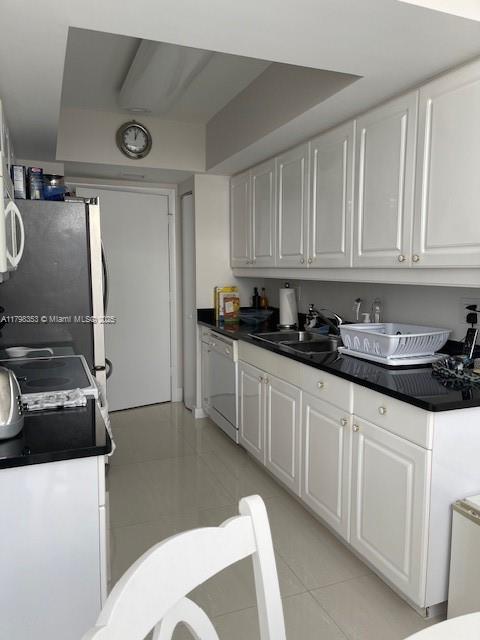 SOUTH TOWER AT THE POINT - Residential Lease