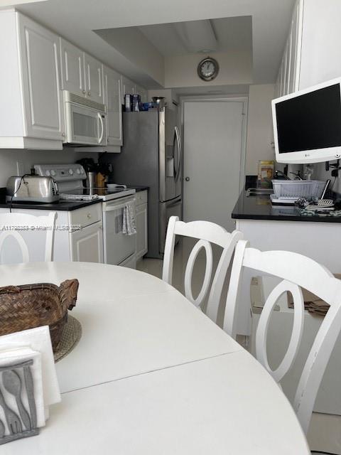 SOUTH TOWER AT THE POINT - Residential Lease