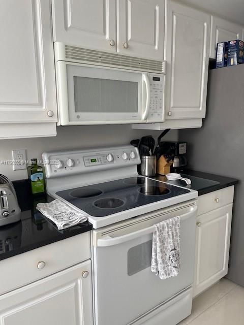 SOUTH TOWER AT THE POINT - Residential Lease