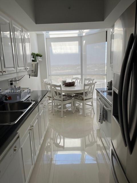 SOUTH TOWER AT THE POINT - Residential Lease