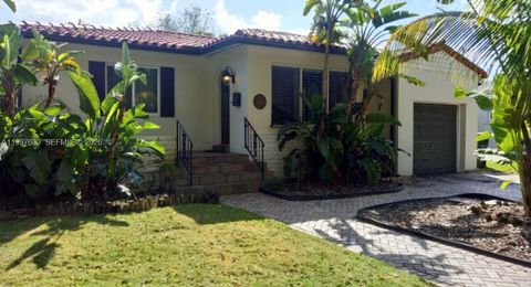 Photo of 5718 SW 48th St, South Miami, FL 33155 (MLS # A11997639)