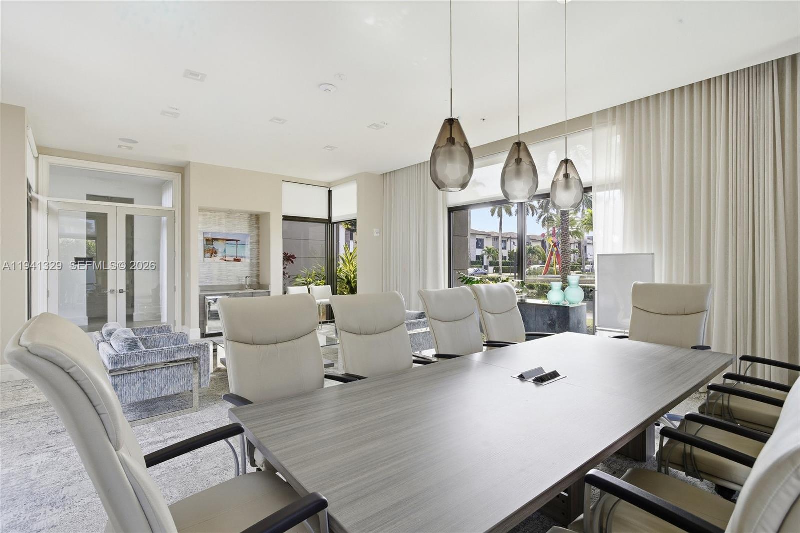 DOWNTOWN DORAL SOUTH PHAS - Residential