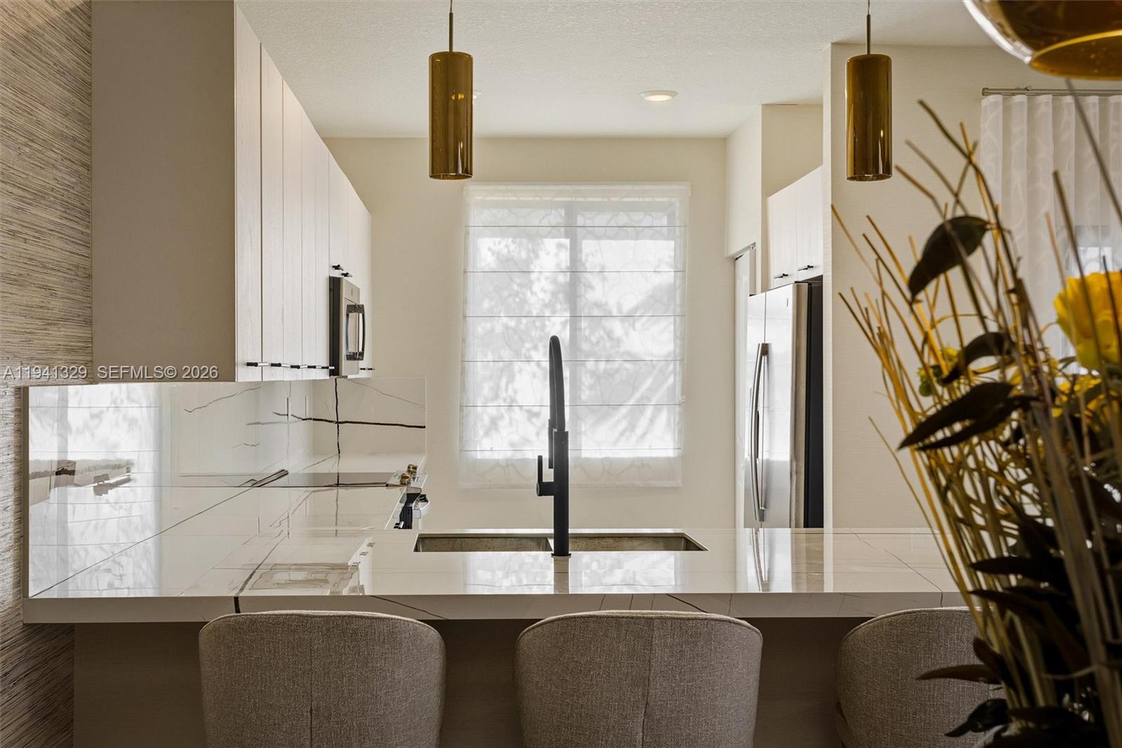 DOWNTOWN DORAL SOUTH PHAS - Residential