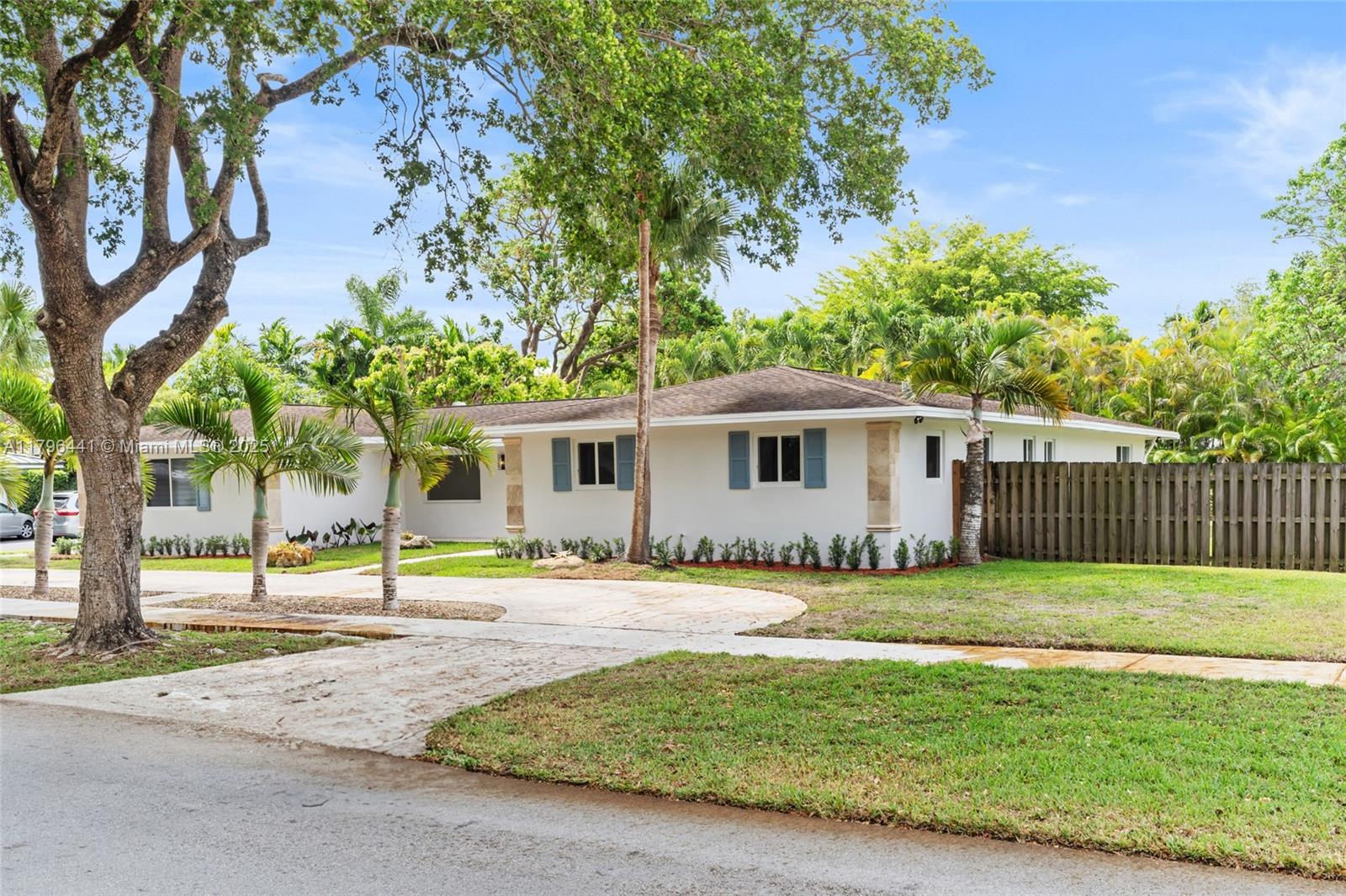 8860 SW 160th St