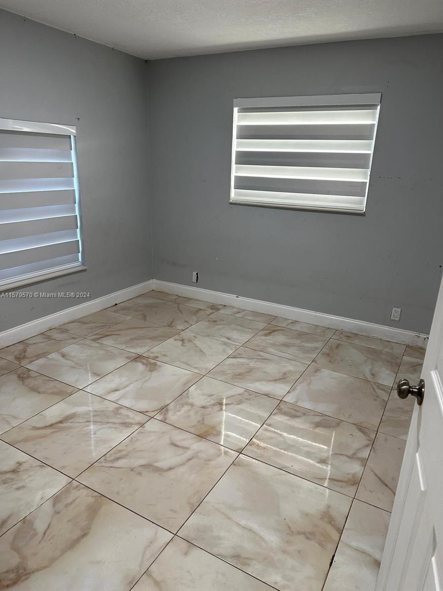 WEST GATE ESTATES NORTHER - Residential Income