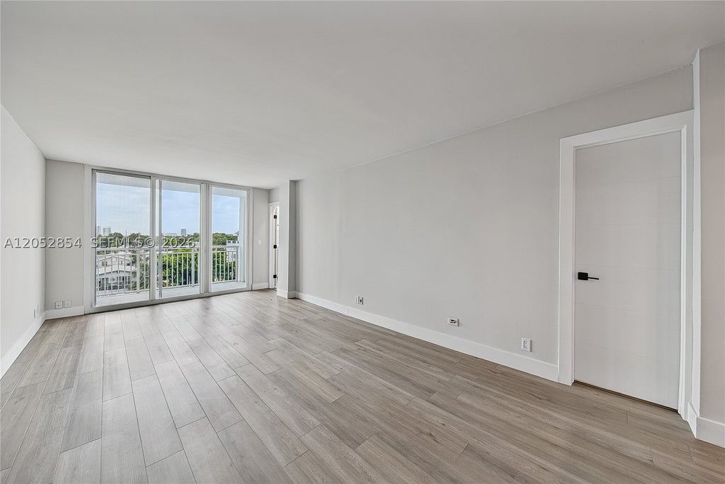Photo of 155 Isle Of Venice Dr #602, Fort Lauderdale, FL 33301 (MLS # A12052854)