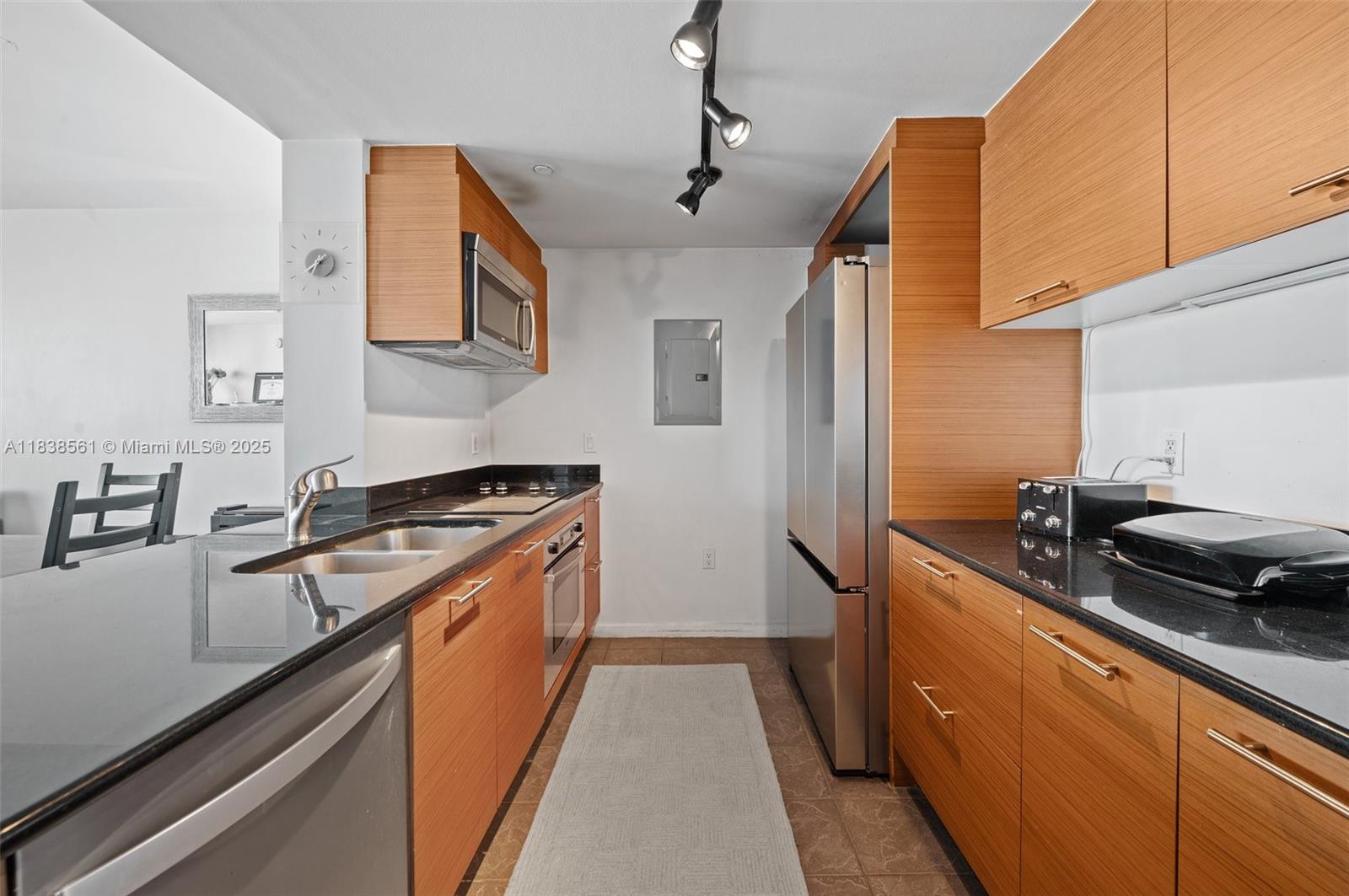 50 Biscayne Blvd 3605