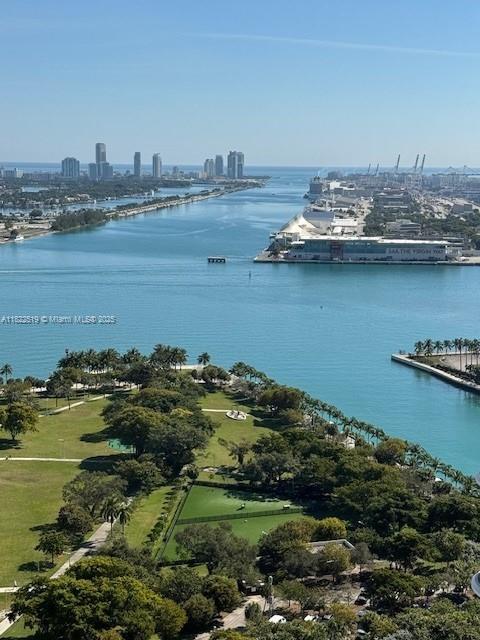 Rental Property at 1040 Biscayne Blvd 3008, Miami, Broward County, Florida - Bedrooms: 1 
Bathrooms: 2  - $3,200 MO.