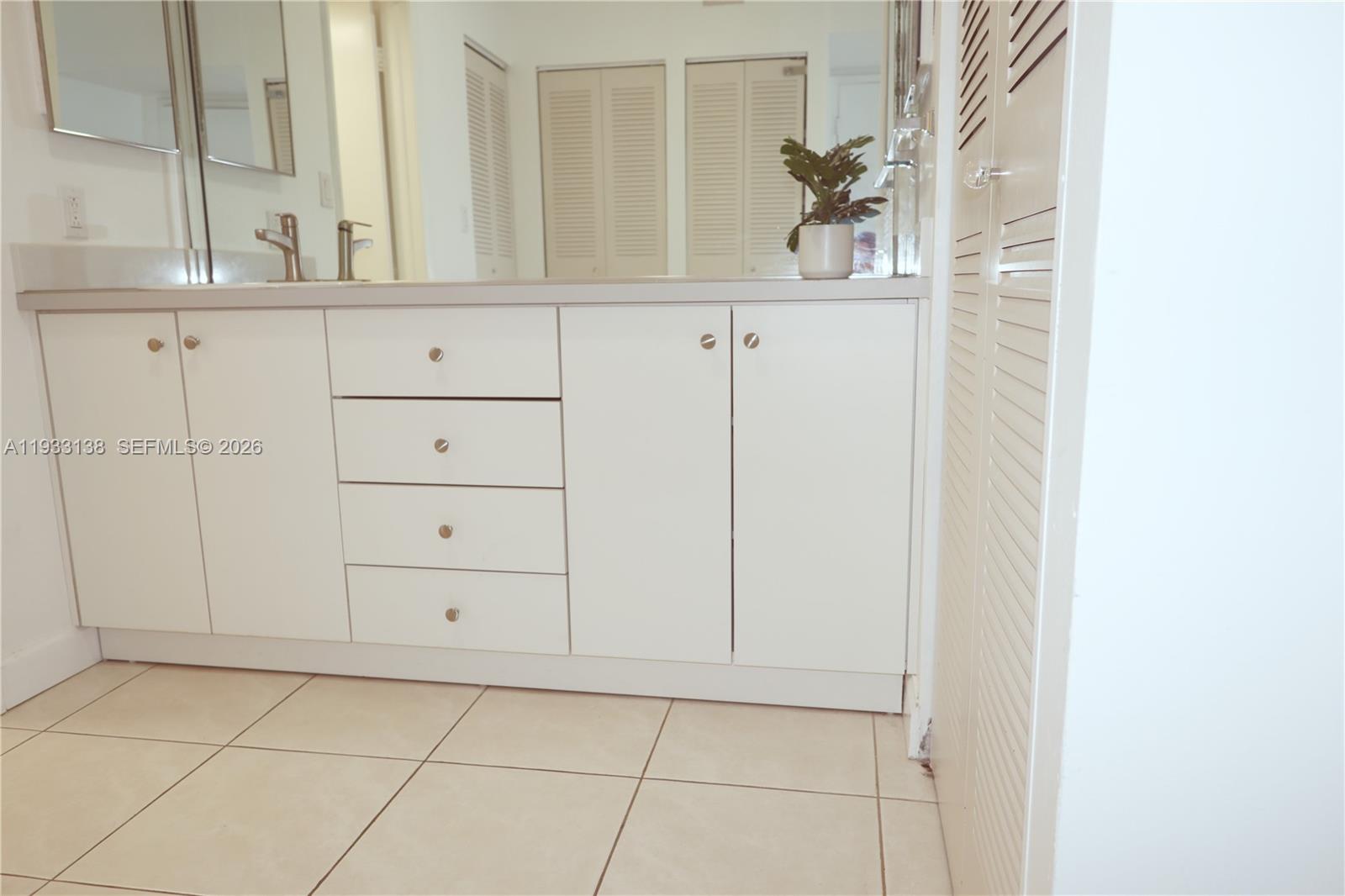 WATERVIEW CONDO - Residential Lease