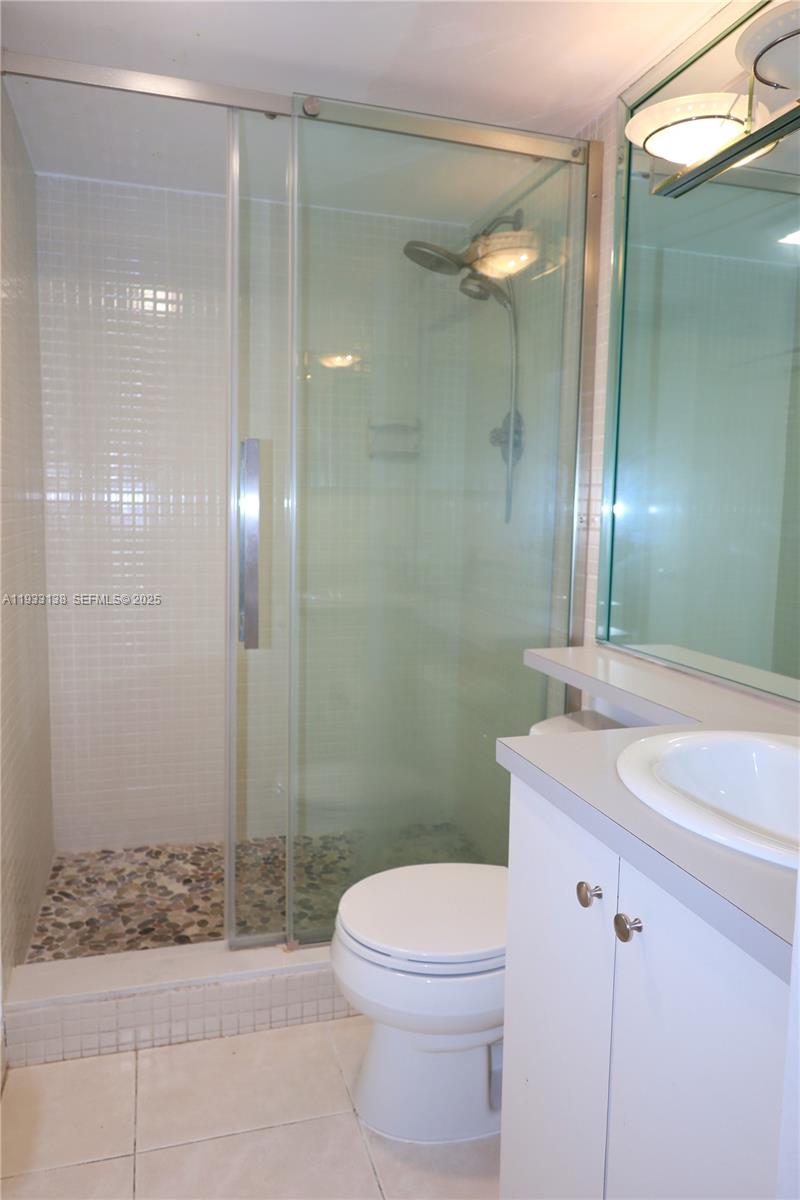 WATERVIEW CONDO - Residential Lease