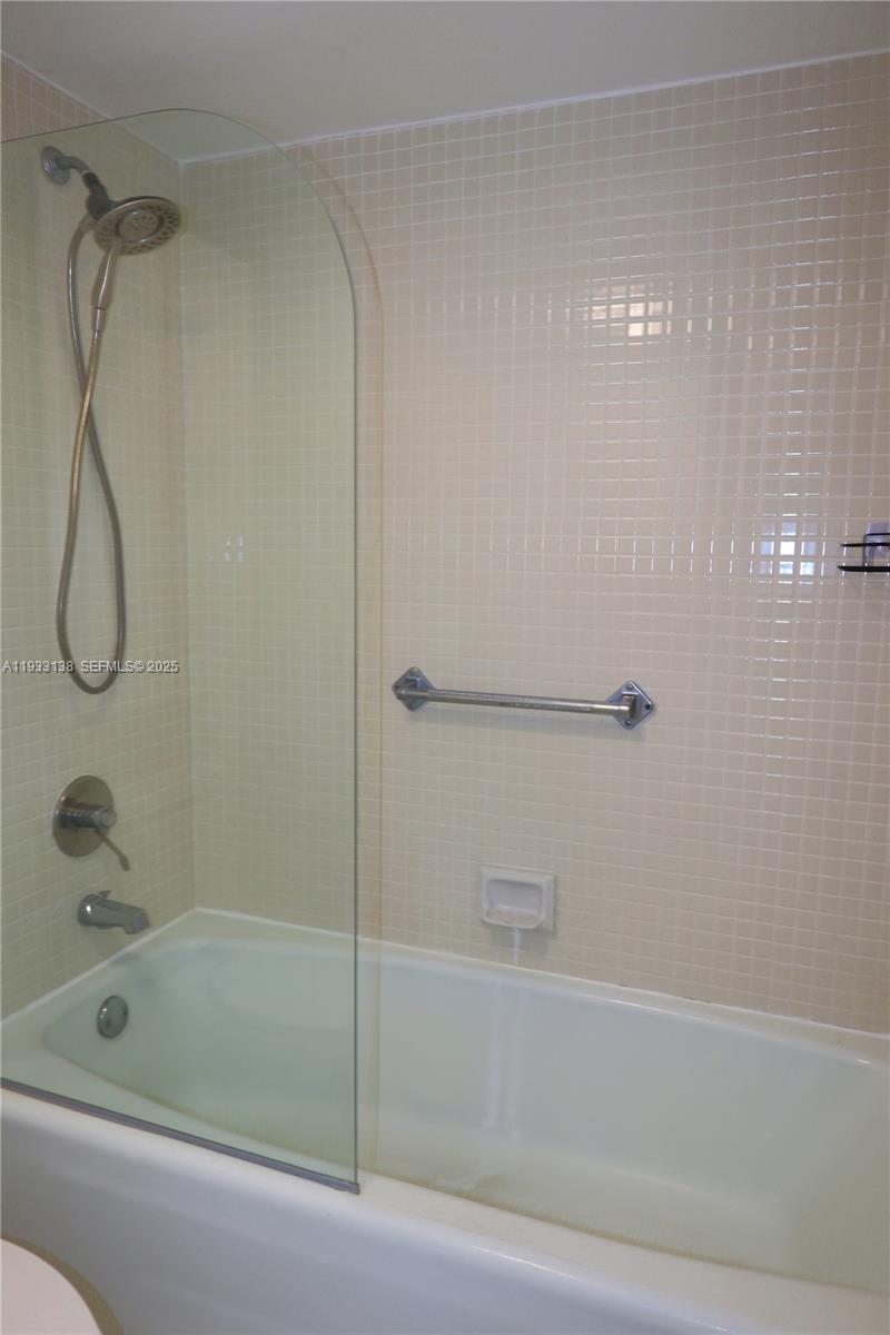 WATERVIEW CONDO - Residential Lease