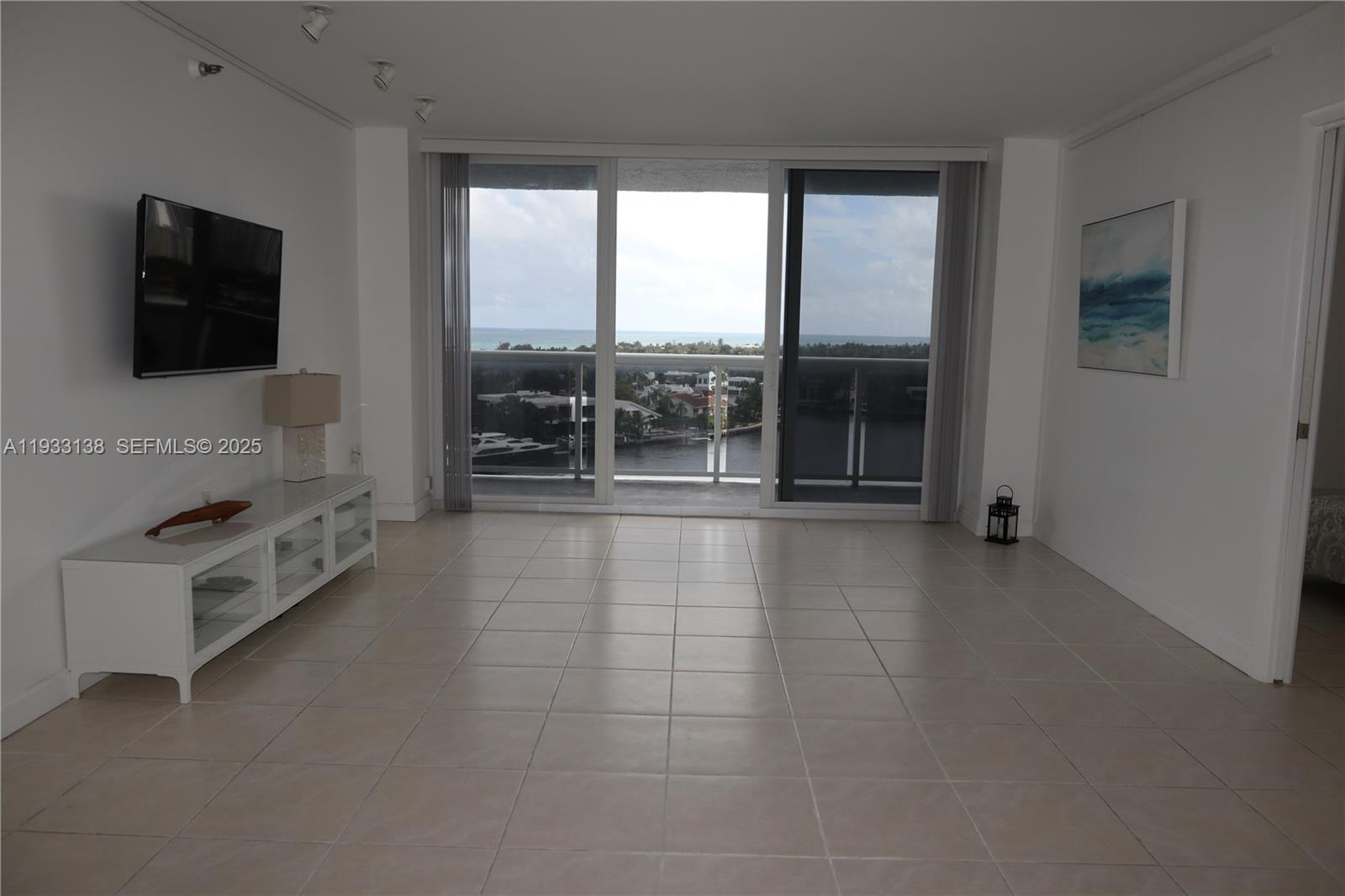 WATERVIEW CONDO - Residential Lease