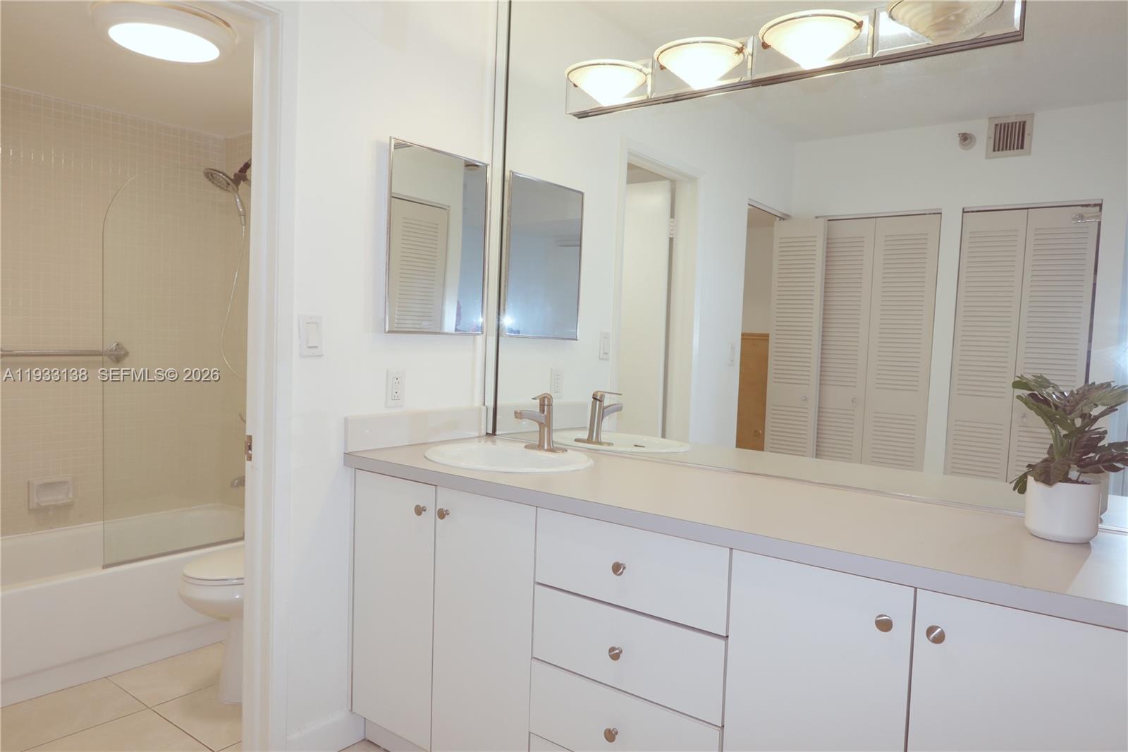 WATERVIEW CONDO - Residential Lease