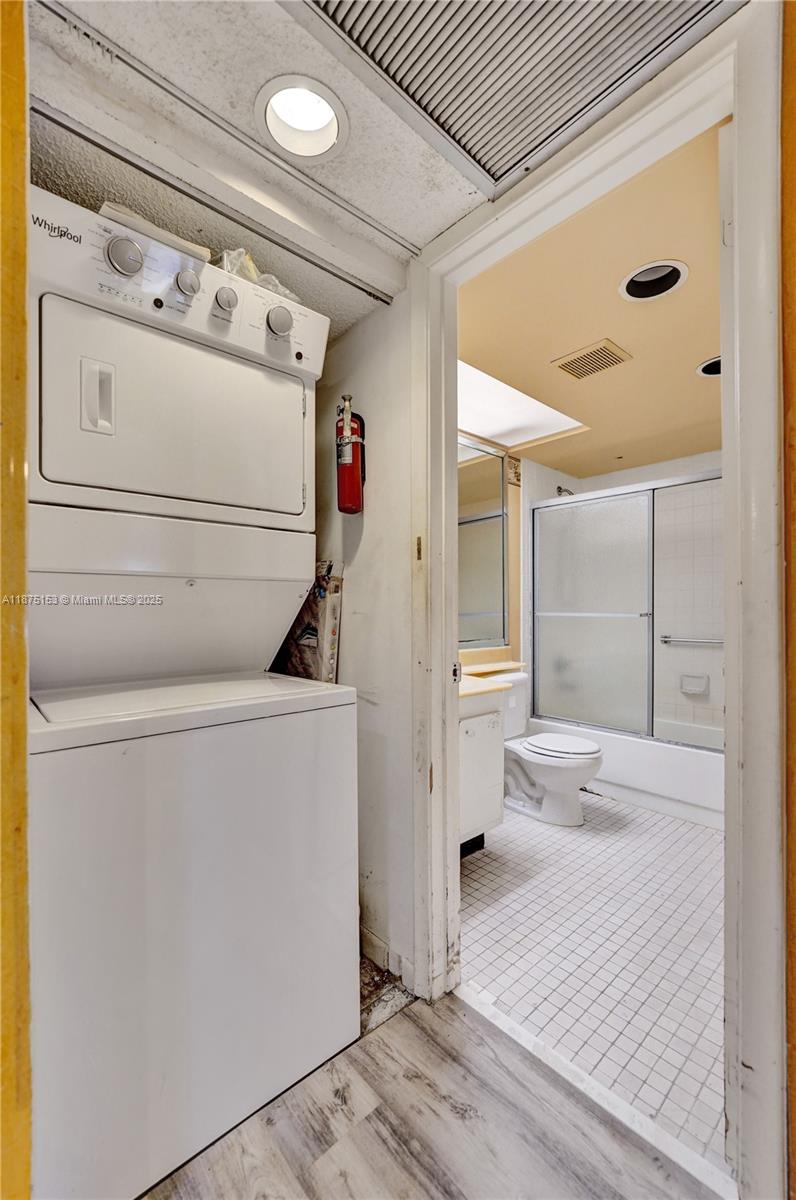 LANCASTER AT CENTURY VILL - Residential