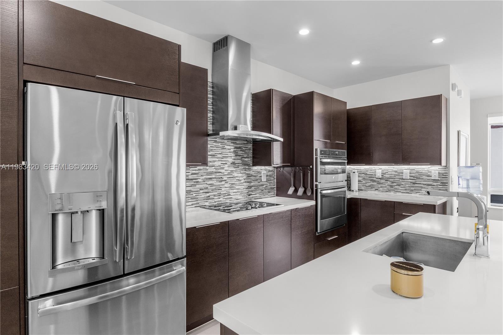 LANDMARK AT DORAL - Residential