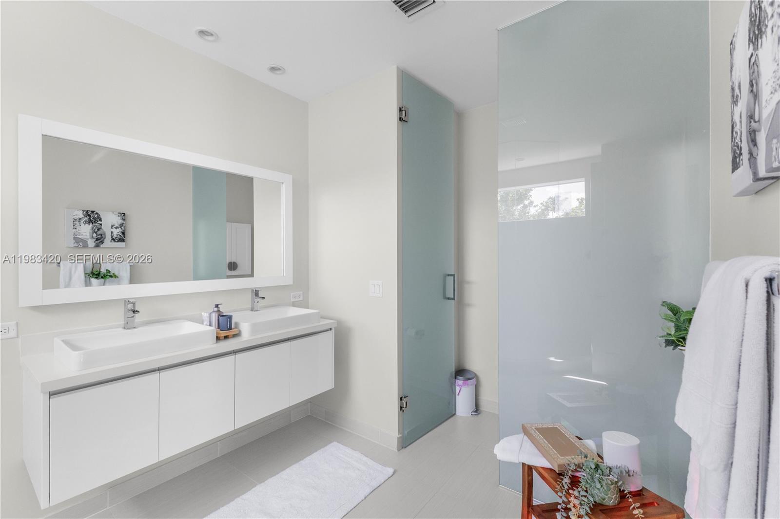 LANDMARK AT DORAL - Residential