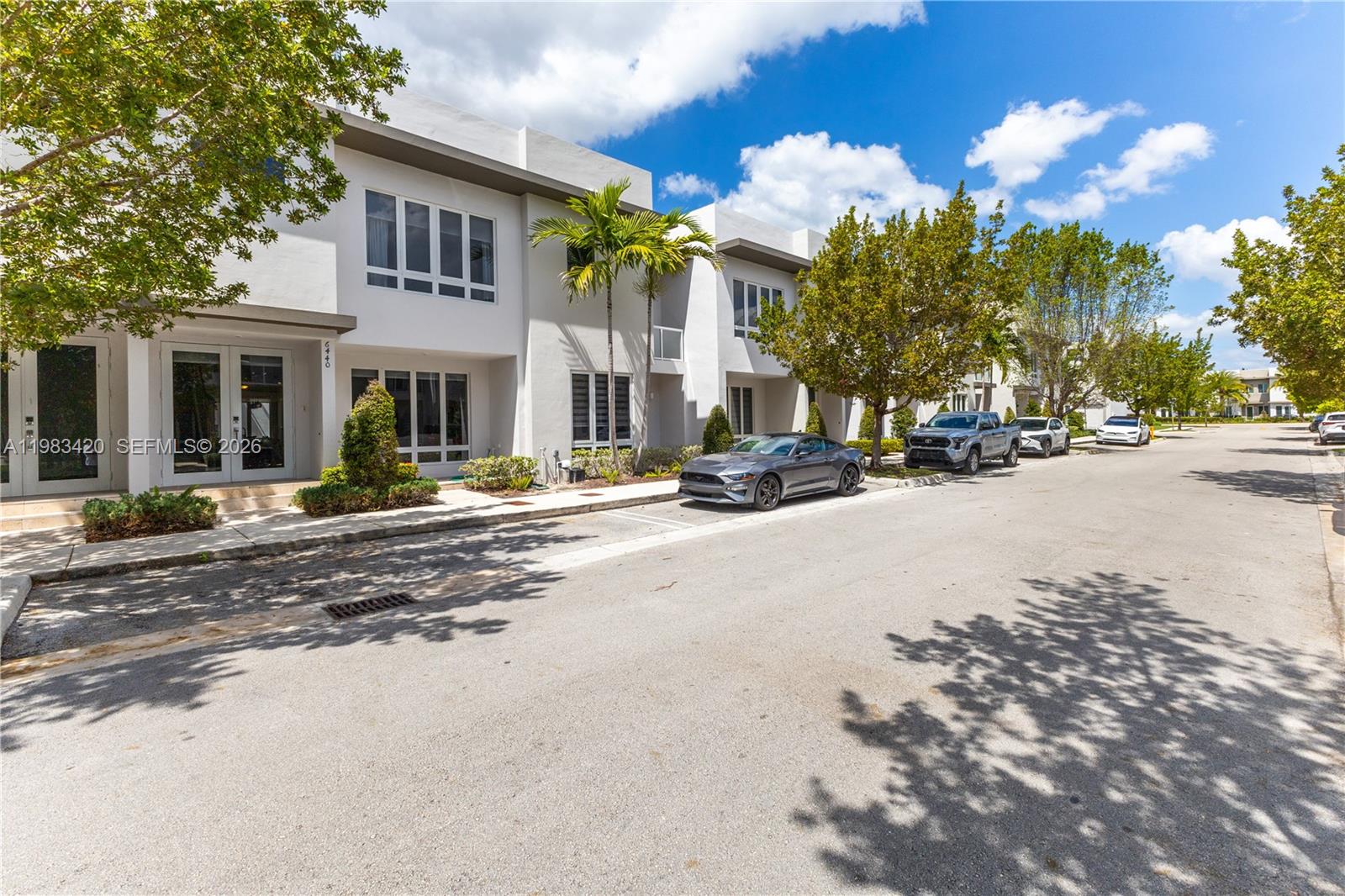 LANDMARK AT DORAL - Residential