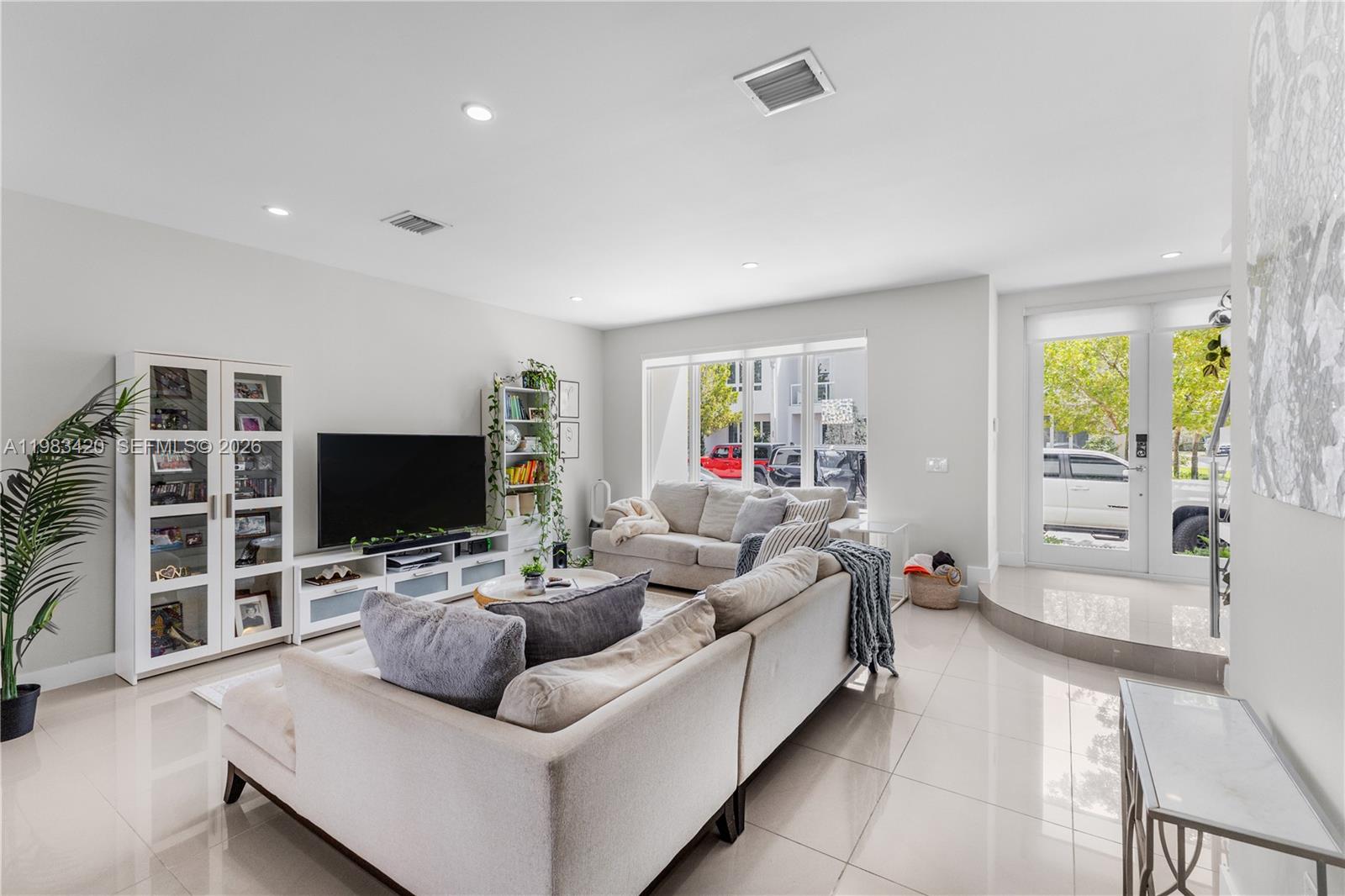 LANDMARK AT DORAL - Residential