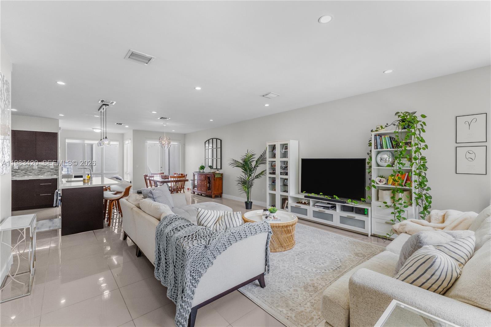 LANDMARK AT DORAL - Residential