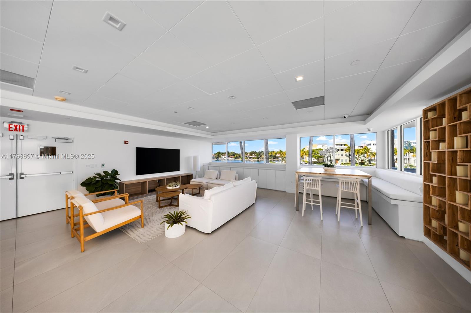 THE GRANDVIEW CONDO - Residential