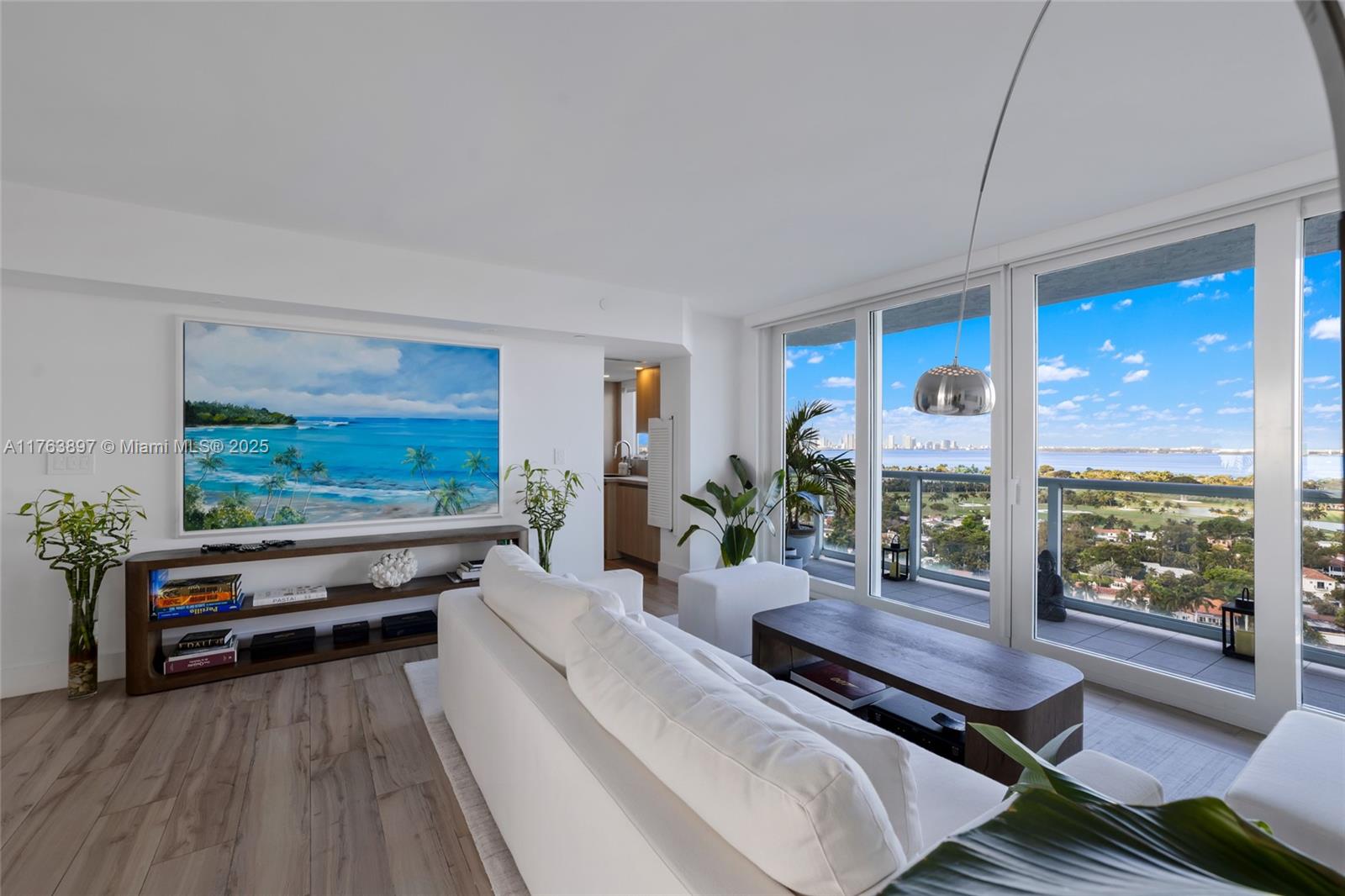THE GRANDVIEW CONDO - Residential