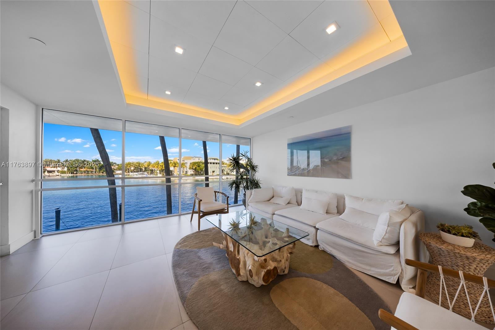 THE GRANDVIEW CONDO - Residential