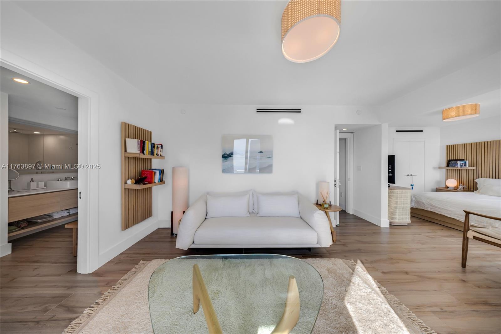 THE GRANDVIEW CONDO - Residential