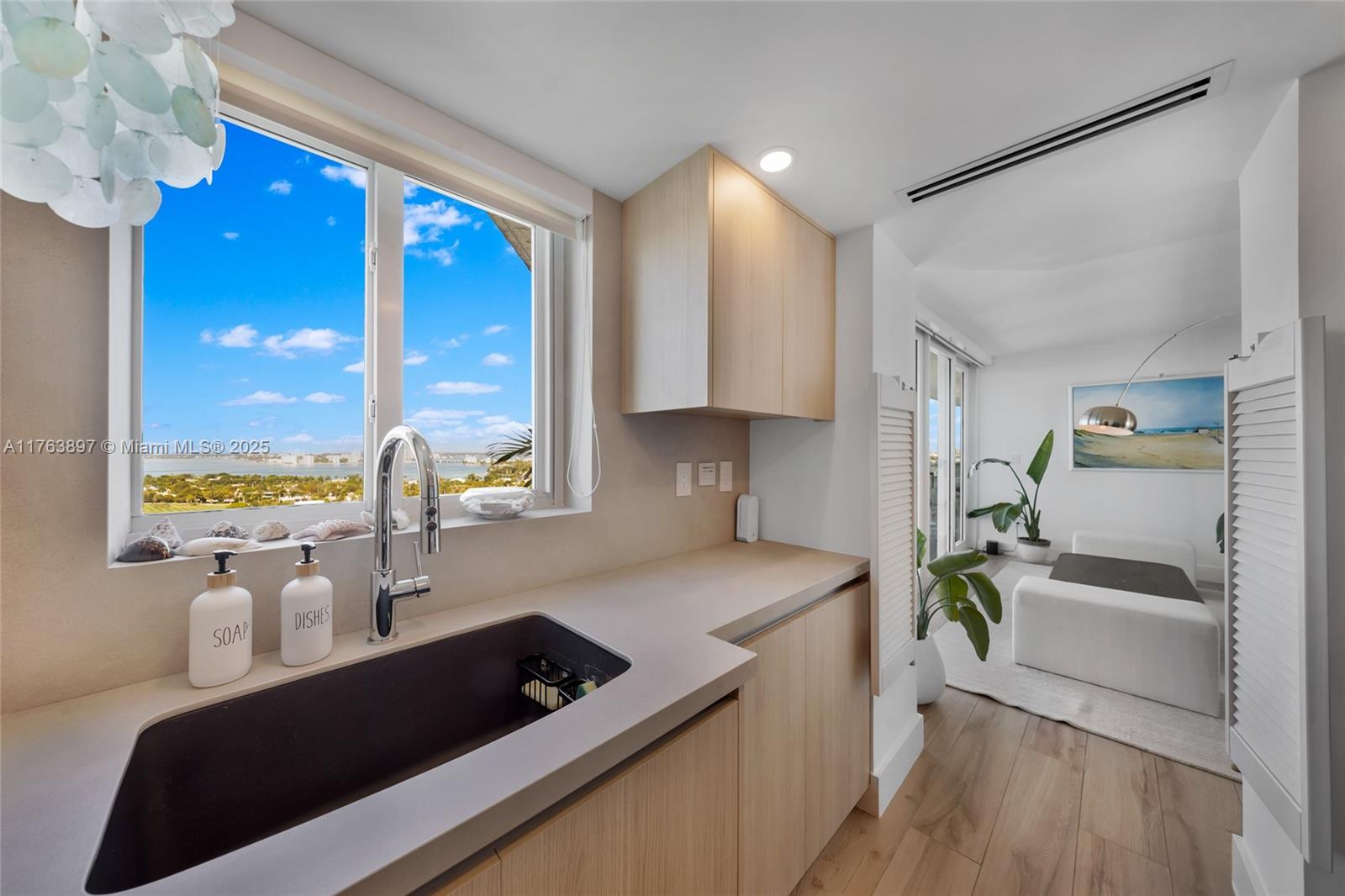 THE GRANDVIEW CONDO - Residential