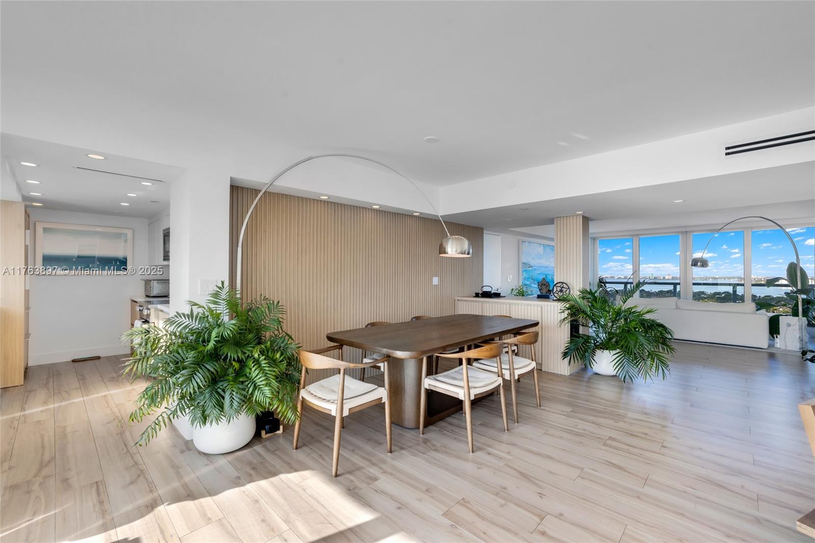 THE GRANDVIEW CONDO - Residential