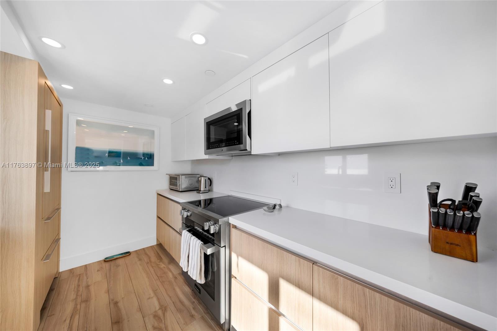 THE GRANDVIEW CONDO - Residential