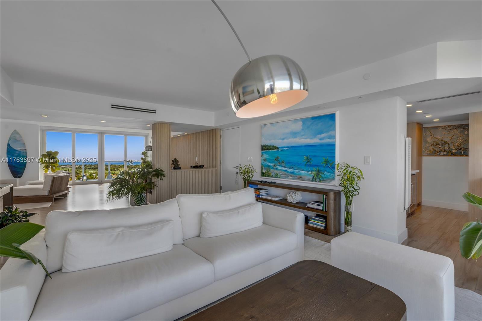 THE GRANDVIEW CONDO - Residential