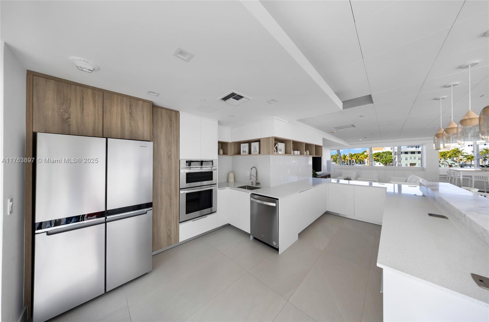 THE GRANDVIEW CONDO - Residential
