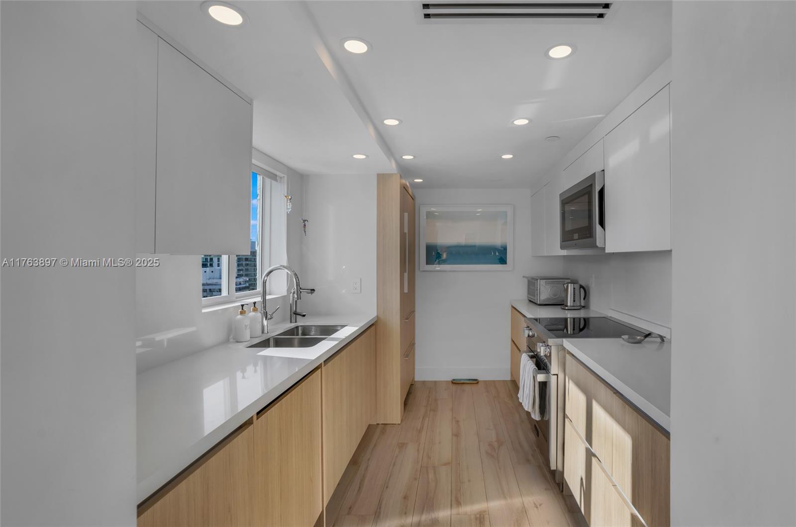 THE GRANDVIEW CONDO - Residential