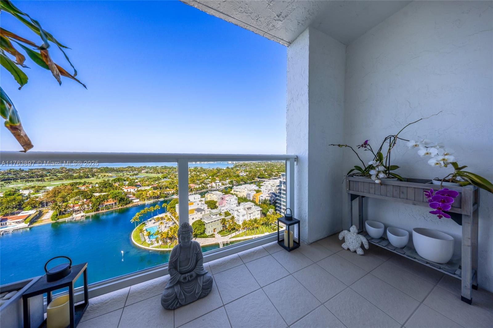 THE GRANDVIEW CONDO - Residential