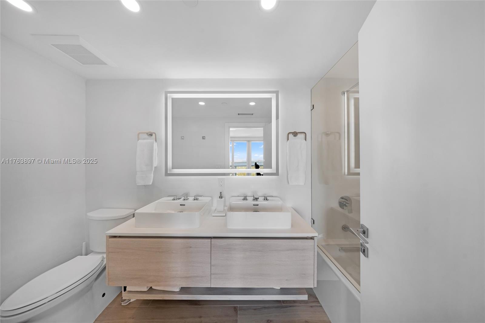 THE GRANDVIEW CONDO - Residential