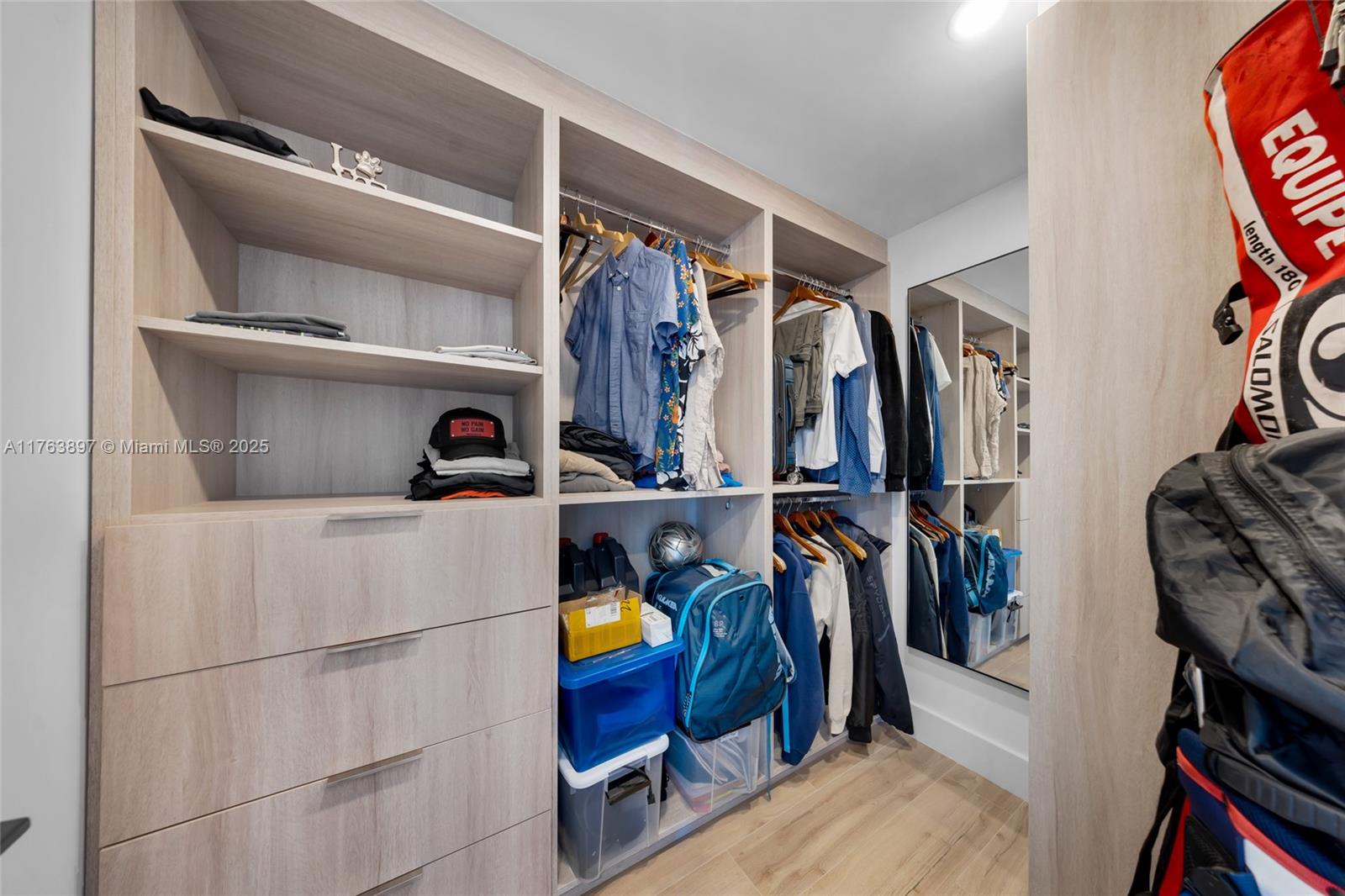 THE GRANDVIEW CONDO - Residential