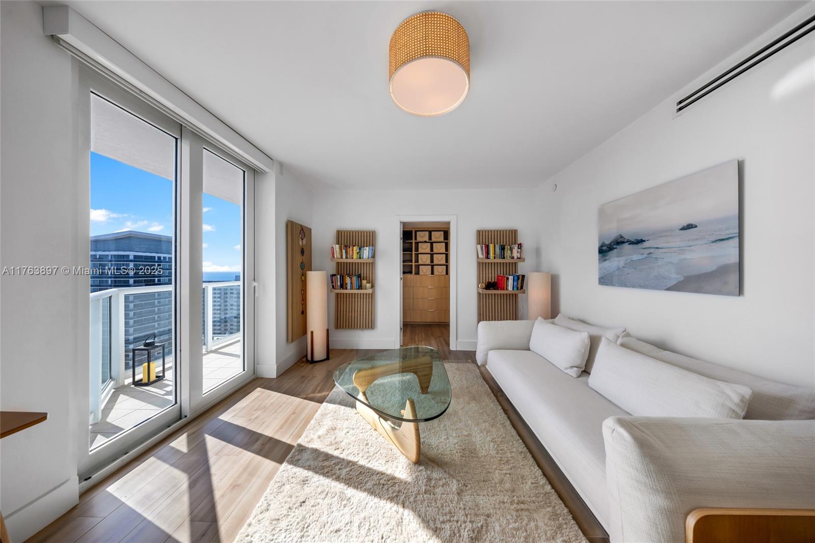 THE GRANDVIEW CONDO - Residential