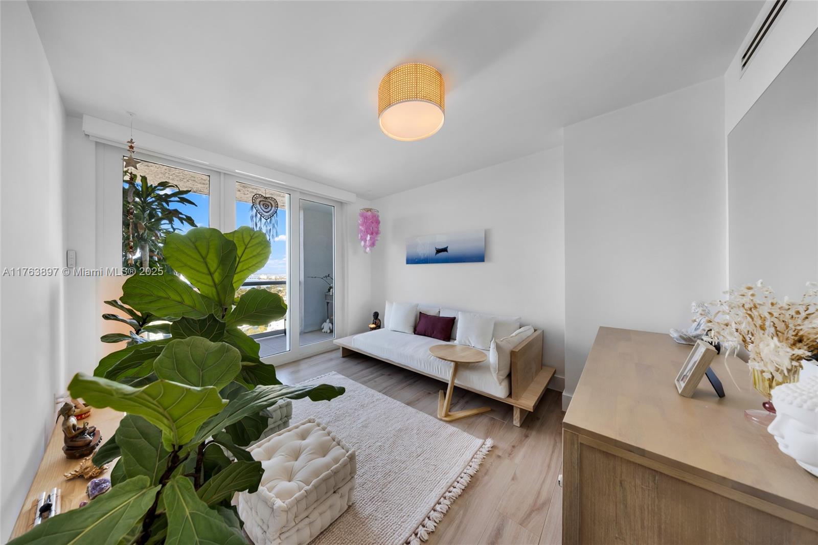 THE GRANDVIEW CONDO - Residential