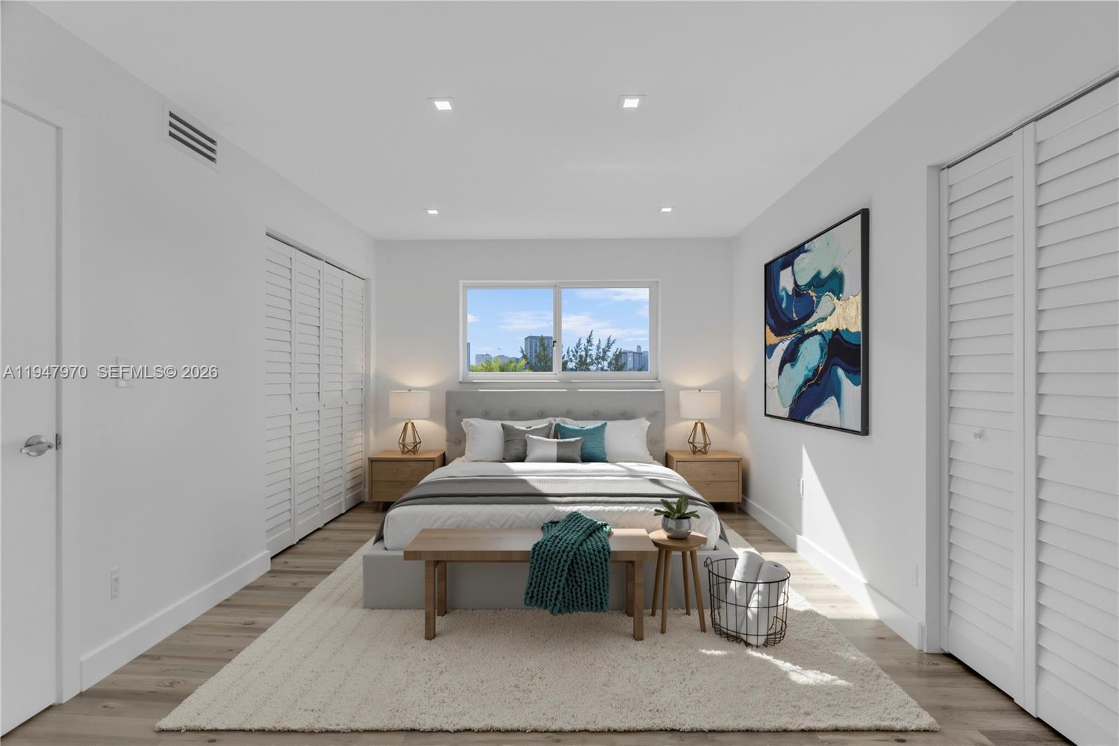 CARLYLE CONDOMINIUM - Residential