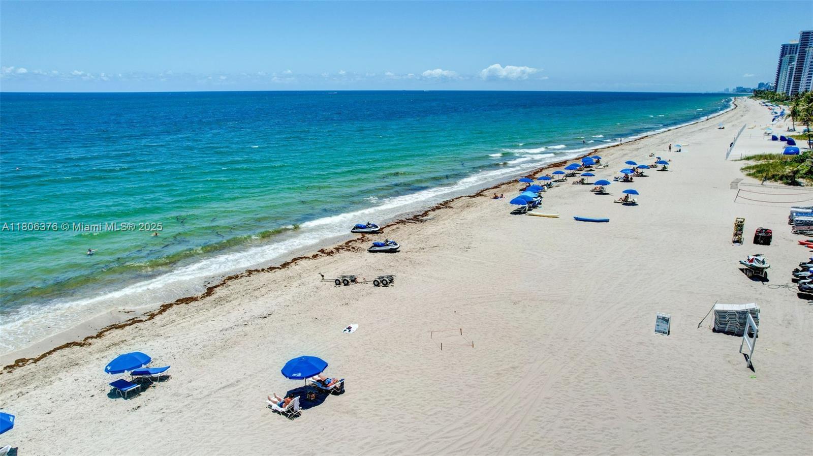 GALLEON CONDO - Residential