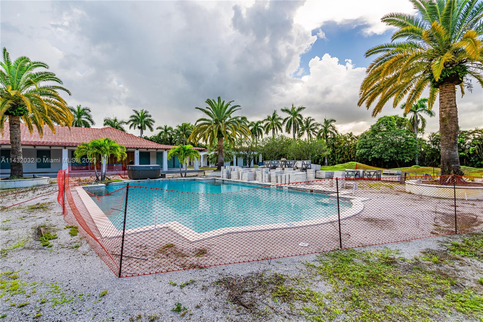 PALM BEACH FARMS CO 3 - Residential